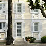La De La Pinede Hotel
