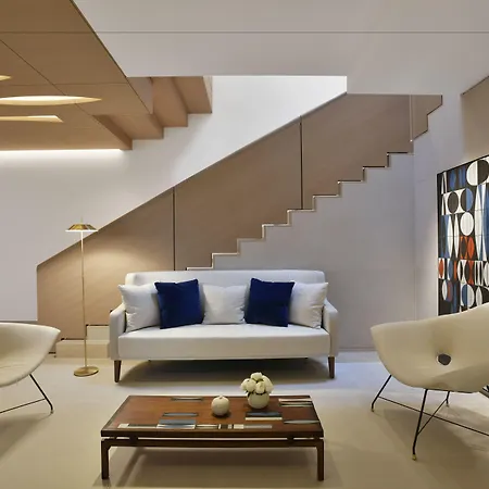 La De La Pinede Ξενοδοχείο 5*