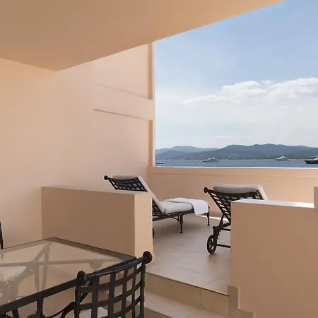 La De La Pinede Ξενοδοχείο 5*