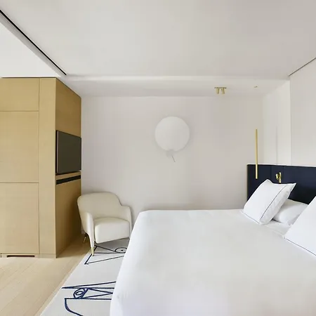 Ξενοδοχείο La De La Pinede