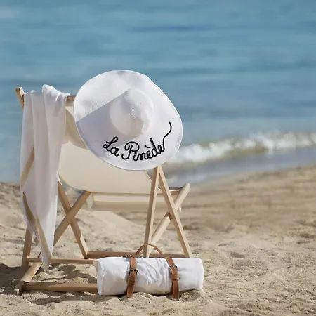 La De La Pinede Ξενοδοχείο