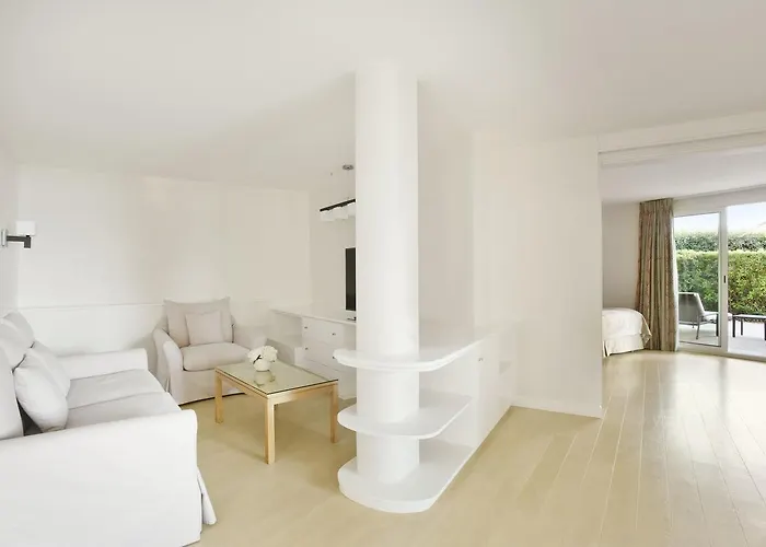 La De La Pinede Saint-Tropez