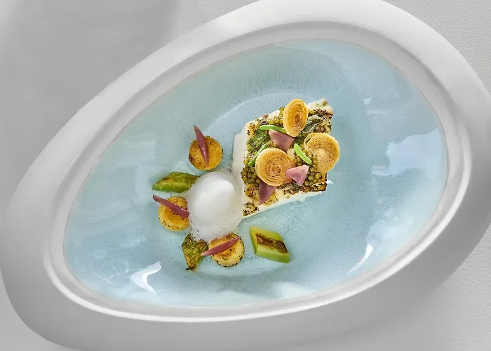 La De La Pinede Hotel