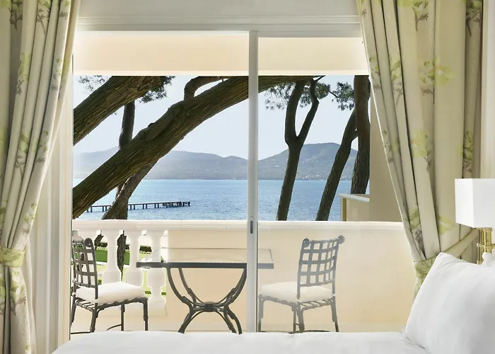 La De La Pinede Hotel 5*