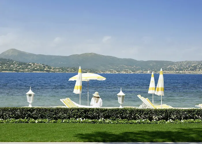 فندق La De La Pinede سان تروبيه