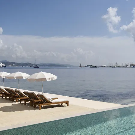 La De La Pinede Hotel 5*