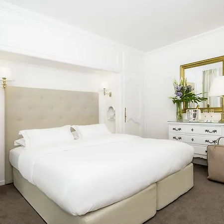 Hotel La De La Pinede Saint-Tropez