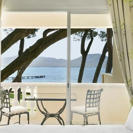 La De La Pinede Hotel 5*