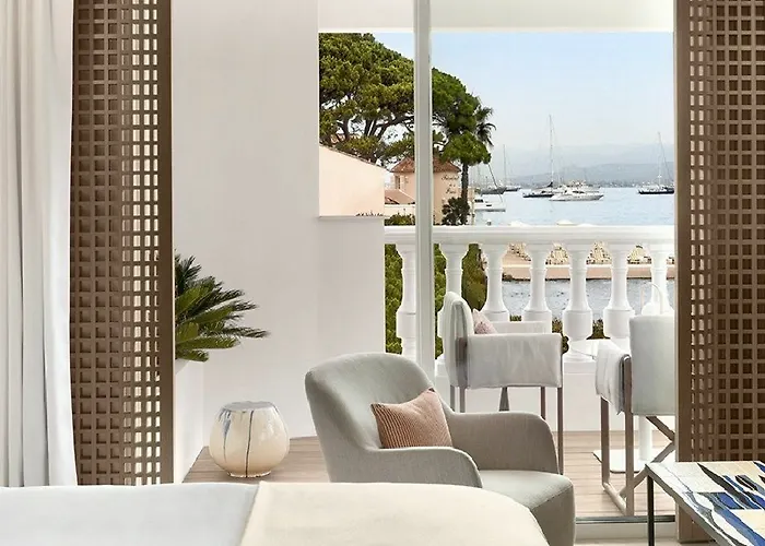 La De La Pinede Saint-Tropez