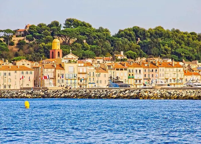 Hotel La De La Pinede